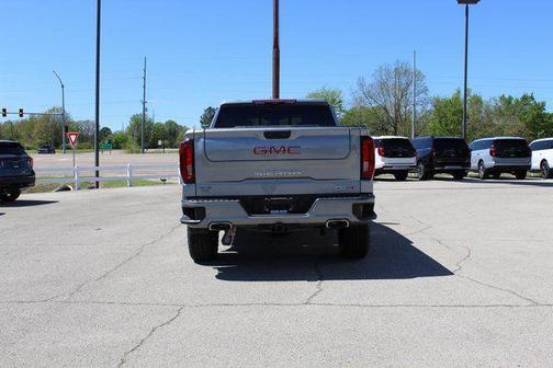 Sterling Metallic 2024 GMC Sierra 1500 AT4
