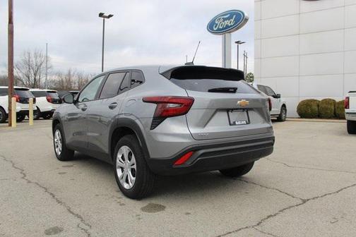 2025 Chevrolet Trax LS