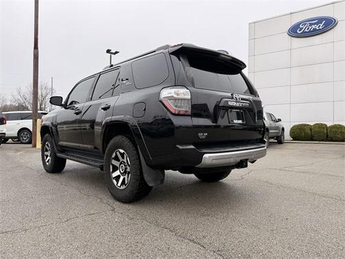 2022 Toyota 4Runner TRD Off Road