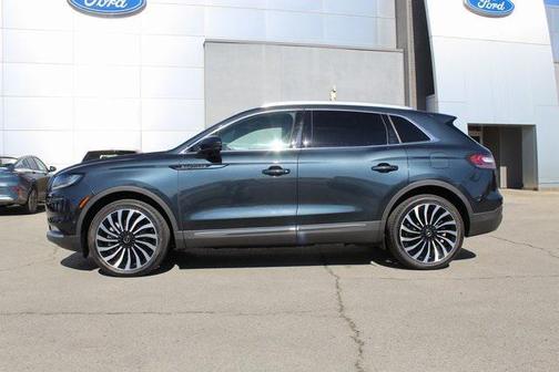 2022 Lincoln Nautilus Black Label
