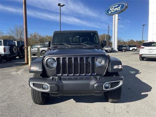 2023 Jeep Gladiator Sport S