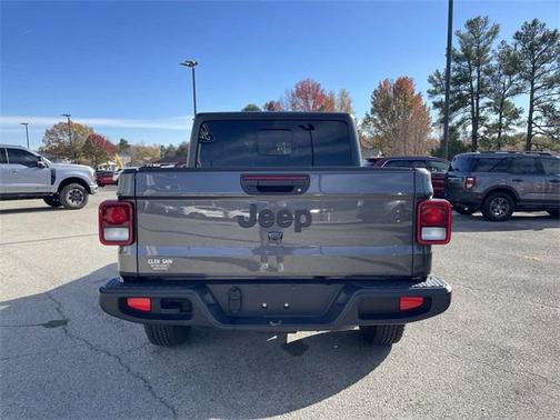 2023 Jeep Gladiator Sport S
