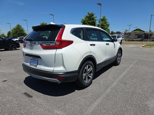 White Diamond Pearl 2017 Honda CR-V LX