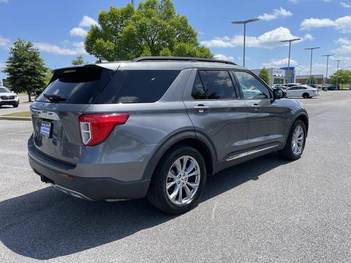 Carbonized Gray Metallic 2021 Ford Explorer XLT