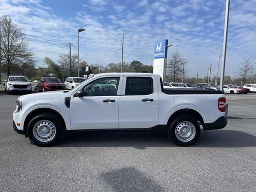 2025 Ford Maverick XL