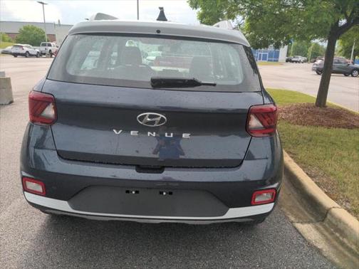 2022 Hyundai VENUE Limited