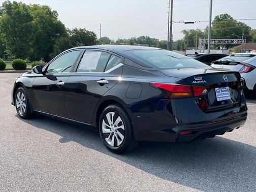 2022 Nissan Altima S FWD