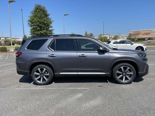 2023 Honda Pilot AWD Elite