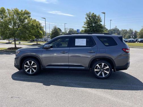 2023 Honda Pilot AWD Elite