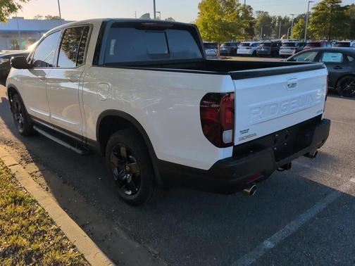 2024 Honda Ridgeline Black