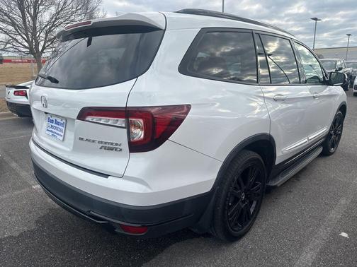 2021 Honda Pilot AWD Black Edition