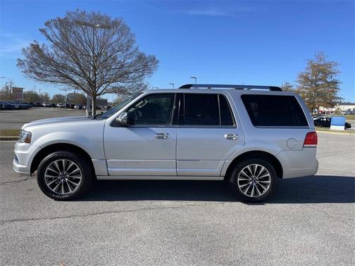 2017 Lincoln Navigator Select