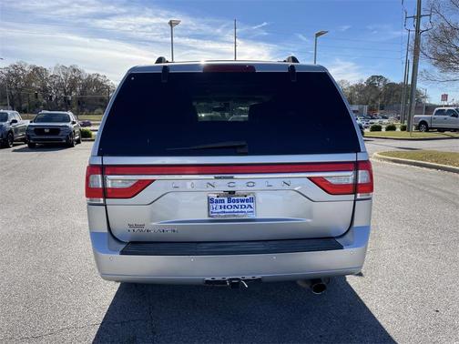 2017 Lincoln Navigator Select