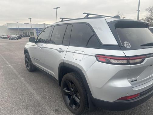 2024 Jeep Grand Cherokee Altitude