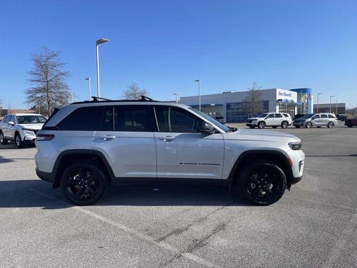 2024 Jeep Grand Cherokee Altitude