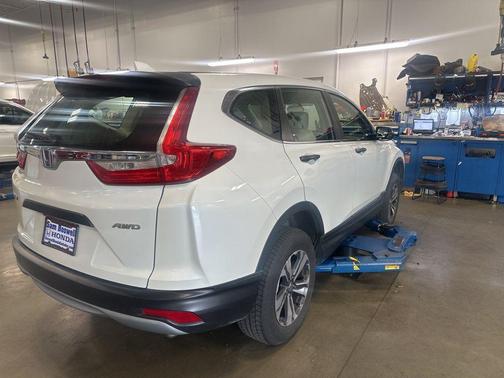 White Diamond Pearl 2017 Honda CR-V LX