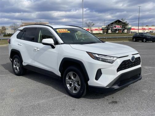 2022 Toyota RAV4 Hybrid XLE