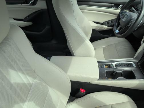 2021 Honda Accord Touring 2.0T