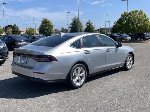 2025 Honda Accord LX 1.5T