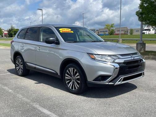2020 Mitsubishi Outlander ES