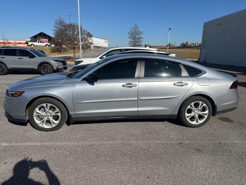 2025 Honda Accord LX 1.5T