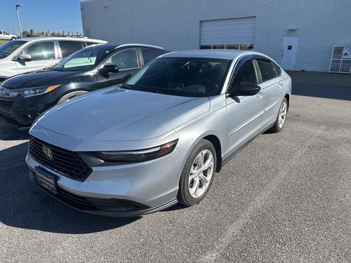 2025 Honda Accord LX 1.5T