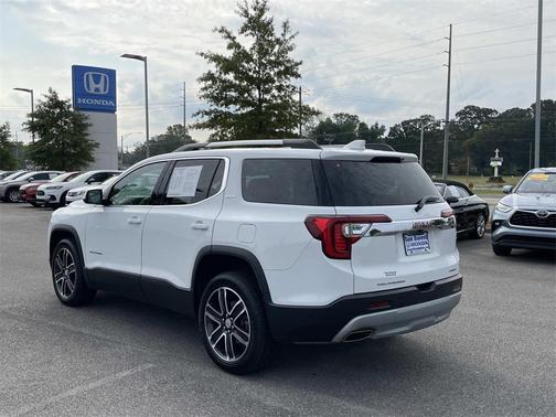 2023 GMC Acadia AWD SLT