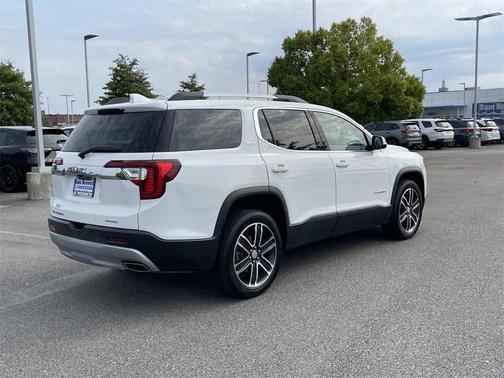 2023 GMC Acadia AWD SLT