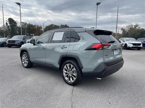2019 Toyota RAV4 XLE Premium
