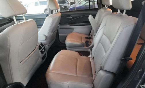 2020 Honda Pilot AWD Elite