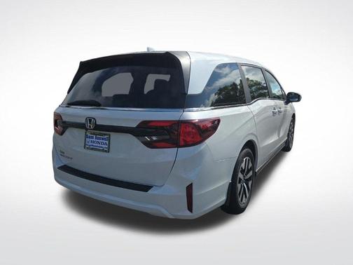 Platinum White Pearl 2026 Honda Odyssey EX-L
