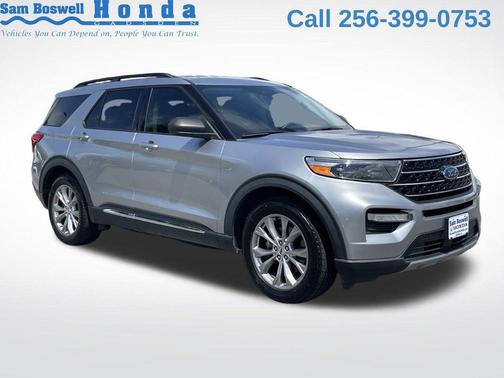 Iconic Silver Metallic 2021 Ford Explorer XLT