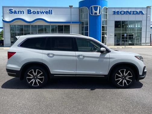 2022 Honda Pilot Touring 8-Passenger