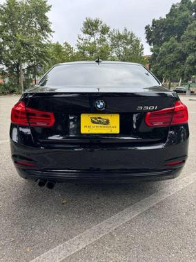 2017 BMW 330 330i Sedan 4D