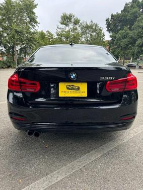 2017 BMW 330 330i Sedan 4D