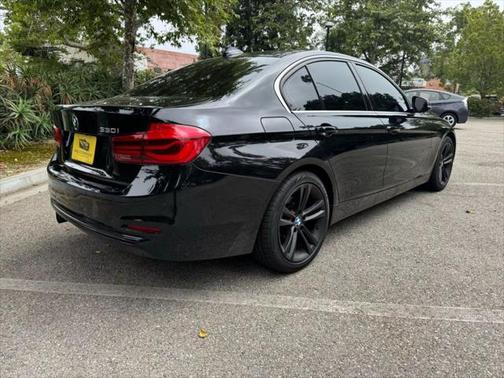 2017 BMW 330 330i Sedan 4D