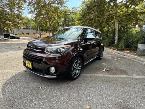 2017 Kia Soul +