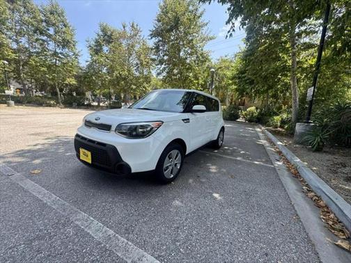 2016 Kia Soul Base