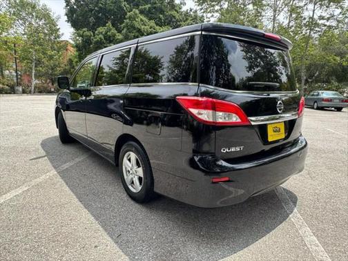 2015 Nissan Quest SV
