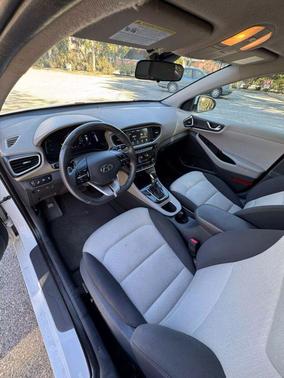 2019 Hyundai IONIQ Hybrid SEL
