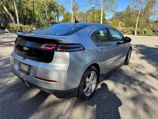2012 Chevrolet Volt Base