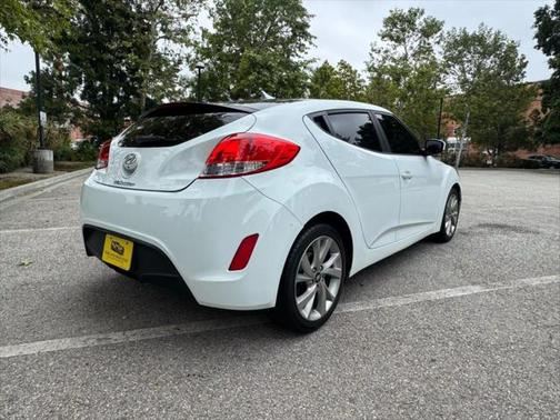 2017 Hyundai Veloster Base