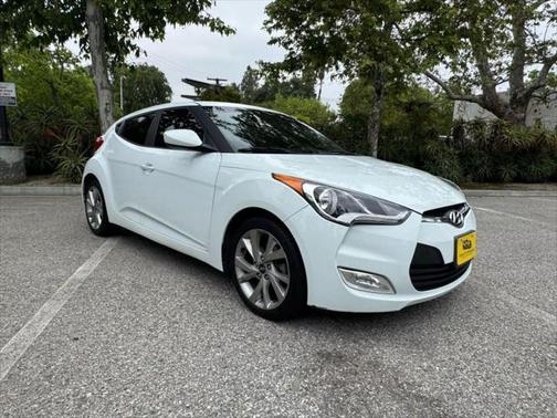 2017 Hyundai Veloster Base