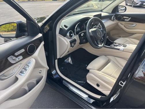 2019 Mercedes-Benz GLC 300 4MATIC