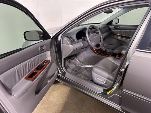 Phantom Gray Pearl 2006 Toyota Camry XLE V6
