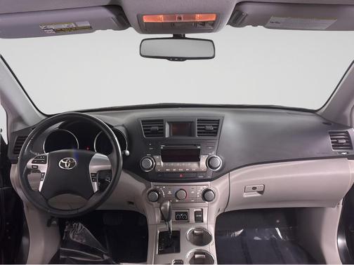2012 Toyota Highlander SE