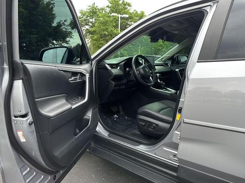 Silver Sky Metallic 2022 Toyota RAV4 Hybrid XLE Premium