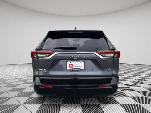 2025 Toyota RAV4 Hybrid SE