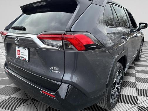 2025 Toyota RAV4 Hybrid SE