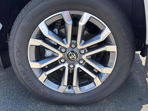 Wind Chill Pearl 2026 Toyota 4Runner Limited